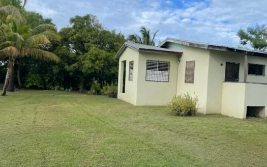 3 Bedroom House for Rent in Lords Bank Village